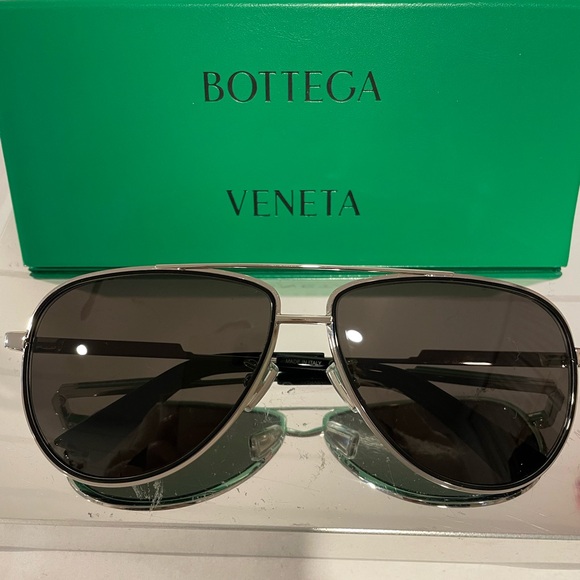 BOTTEGA VENETA BV1240S-003 MEN'S SUNGLASSES - Picture 5 of 10